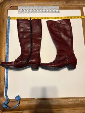 Rieker Leather fleece lined boots sz 37